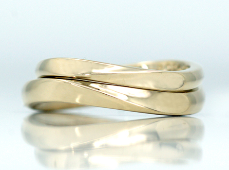 重ねるとハートが現れるオーダーメイドマリッジリング