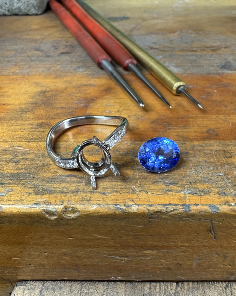 プラチナ製タンザナイトリング