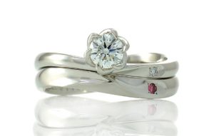 アトリエ春の婚約指輪と結婚指輪のセットデザイン