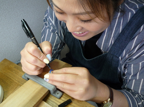 自分たちで結婚指輪を制作