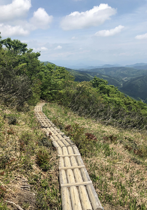 三国山