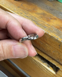 結婚指輪　光沢仕上げ　メンテナンス