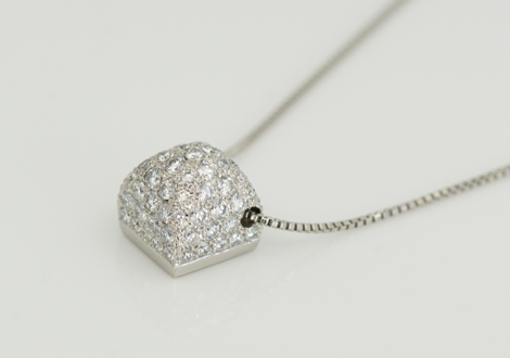 ダイヤモンドネックレス