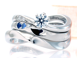 二人のオリジナルの、想いが込められた結婚指輪。