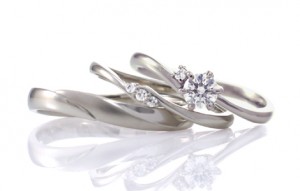 アトリエ春の婚約指輪・結婚指輪「エタンセル」