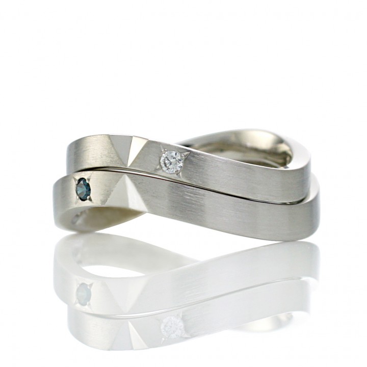 平打ちのリングでスタイリッシュなデザインの結婚指輪(m-9625)