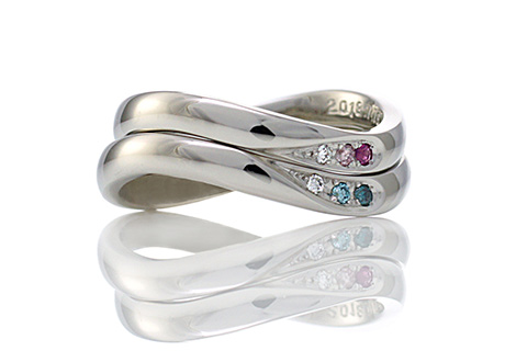 オーダーメイド結婚指輪にピンクとブルーのグラデーションを♡